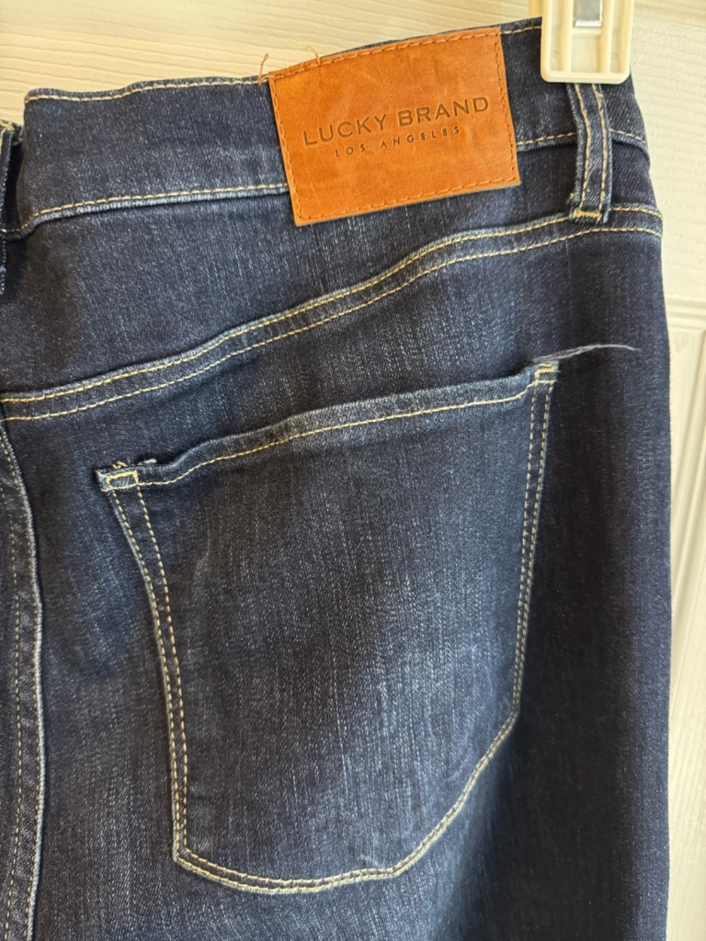 Lucky Brand Indigo Bootcut Jeans 🍀 - Picture 3 of 4